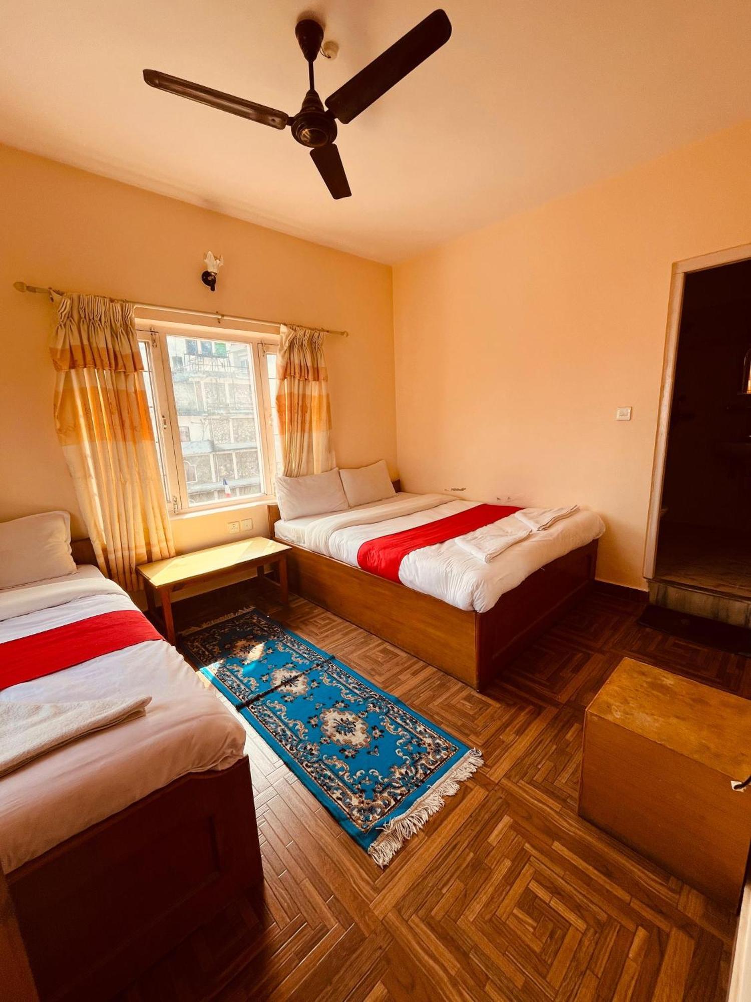 Hotel Global Inn 포카라 외부 사진