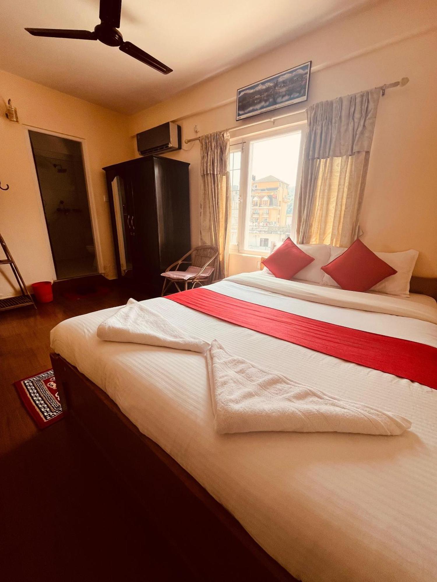 Hotel Global Inn 포카라 외부 사진